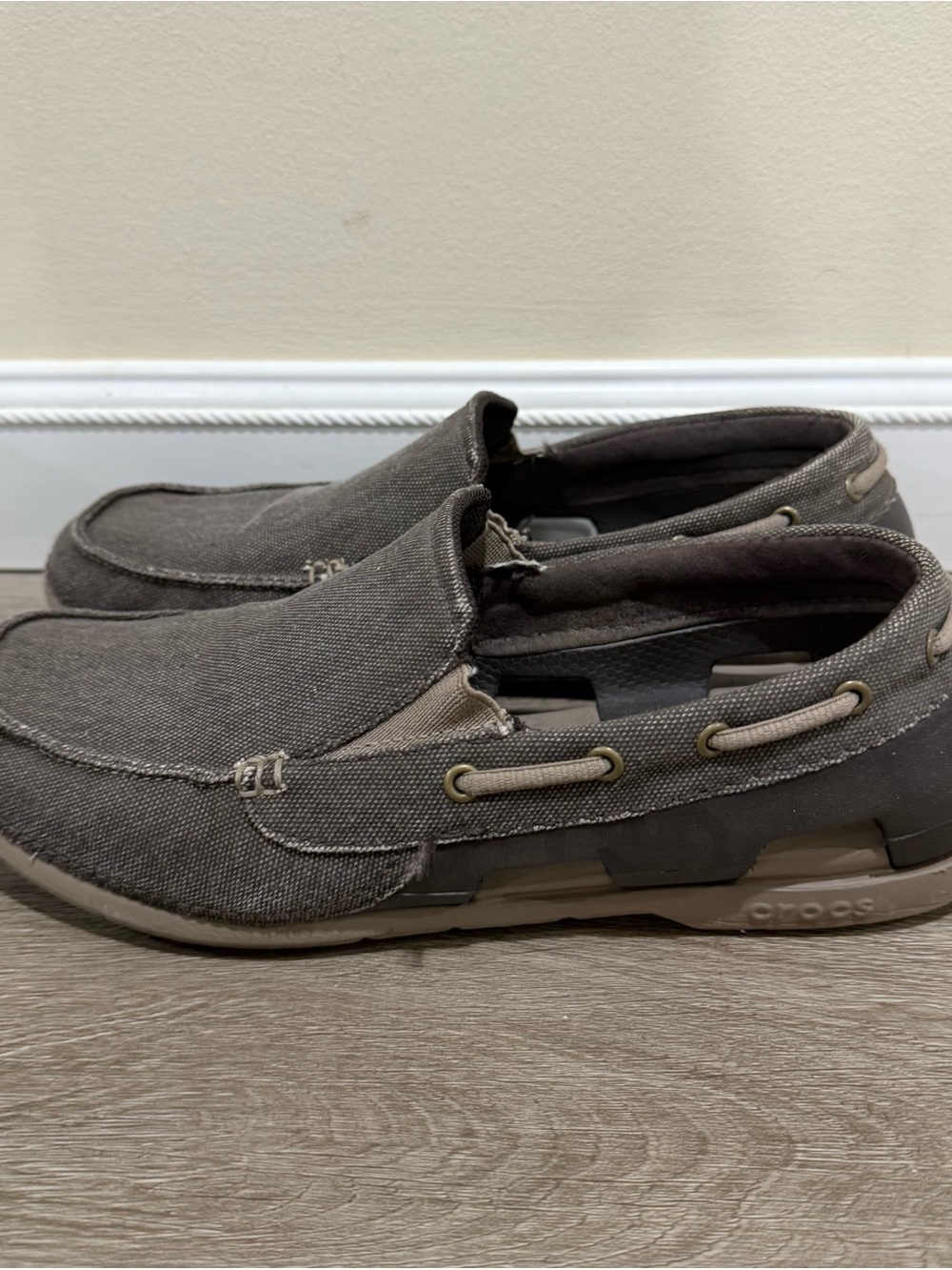 Crocs Men’s Brown Loafers